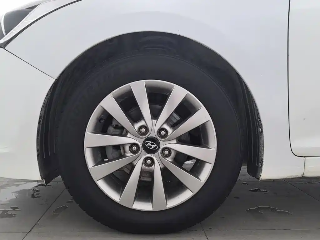 Hyundai Mistra — миниатюра 17