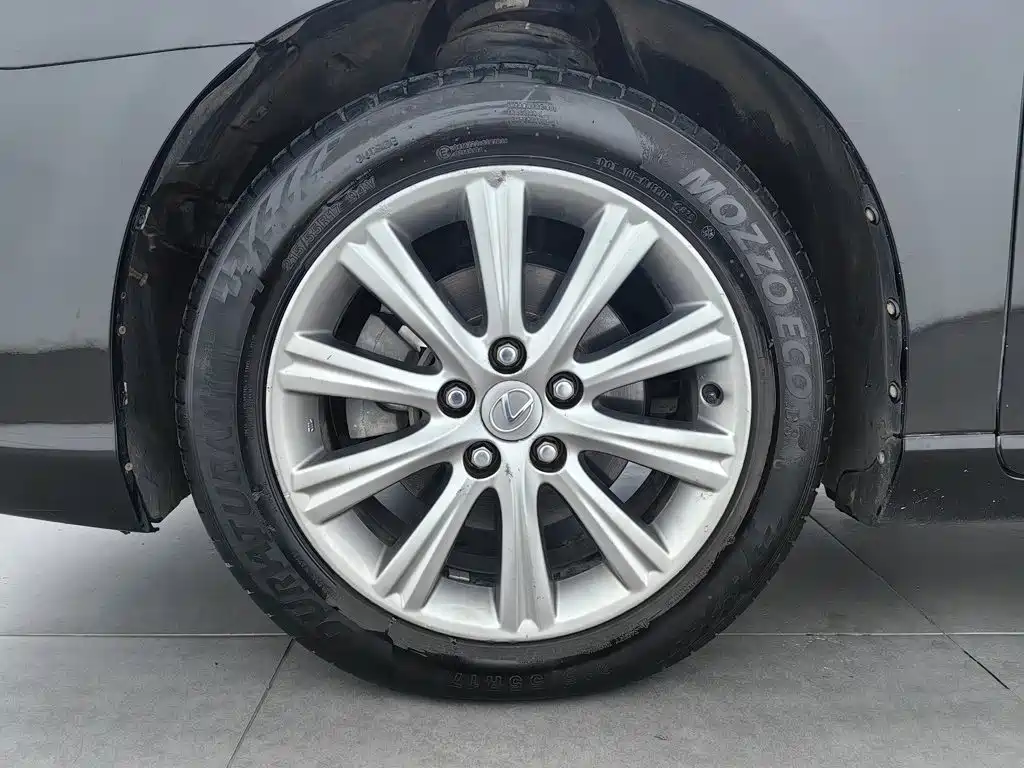 Lexus ES — миниатюра 17