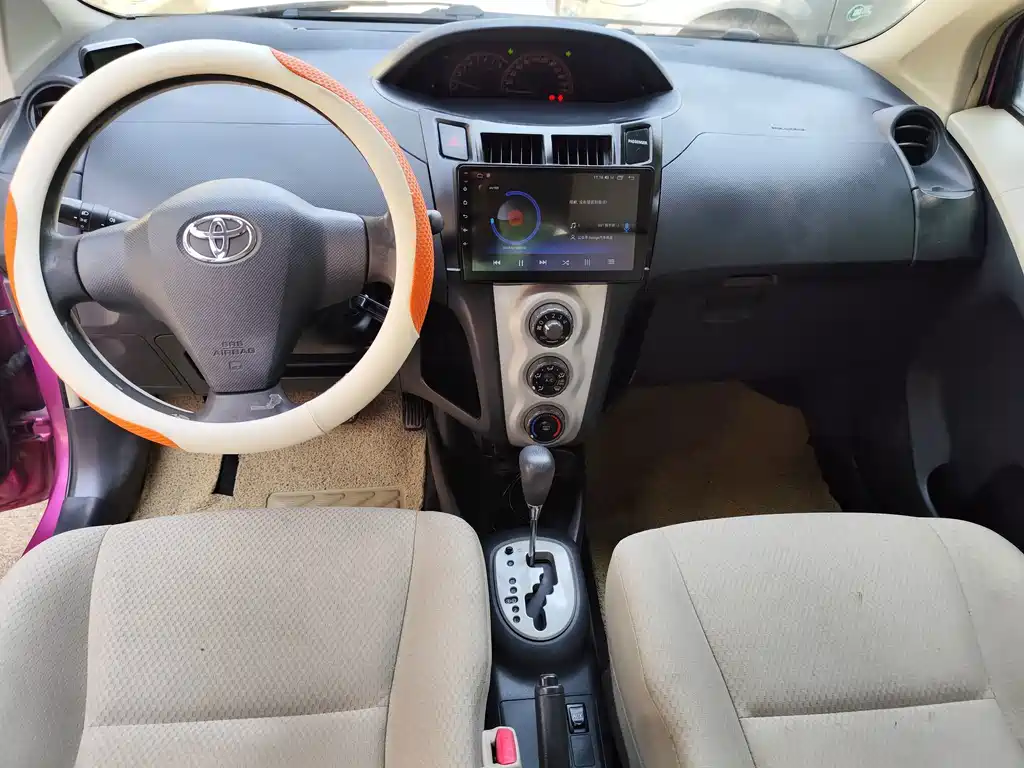 Toyota Yaris — миниатюра 5