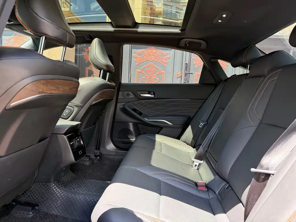 Toyota Avalon — миниатюра 6