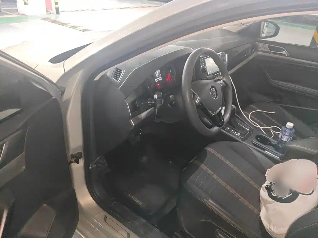 Volkswagen Lavida — миниатюра 14