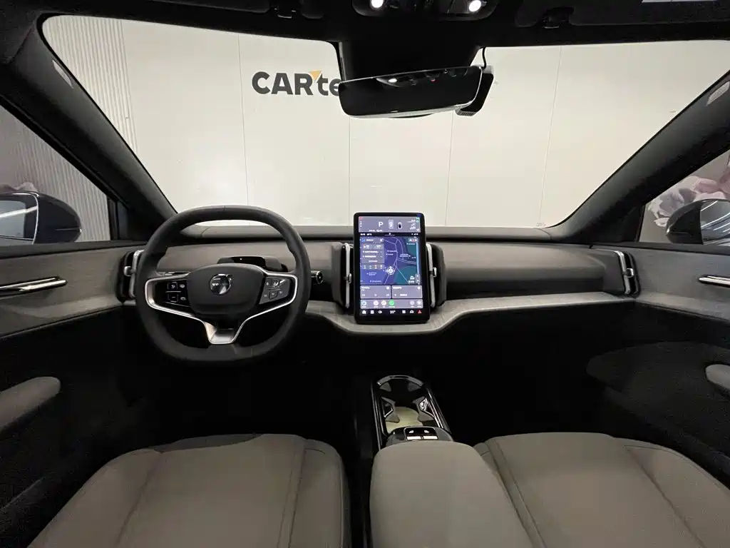 Volvo EX30 — миниатюра 13