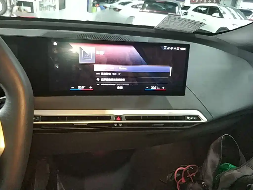 BMW iX — миниатюра 13