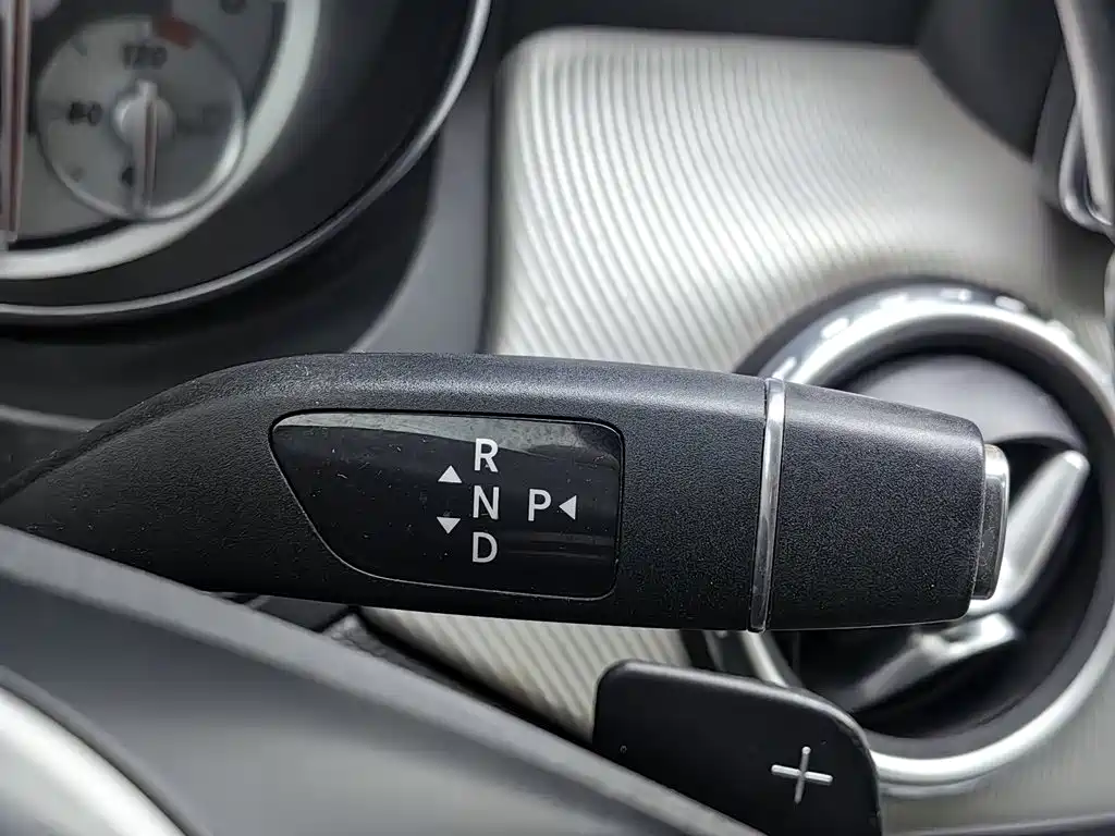 Mercedes-Benz GLA — миниатюра 13
