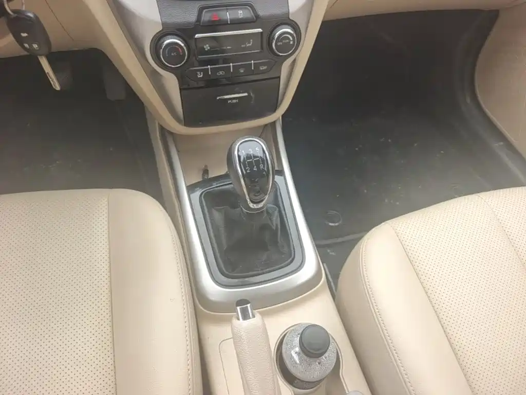 Changan Eado — миниатюра 14