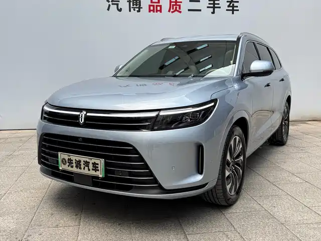 2024 Huawei M7
