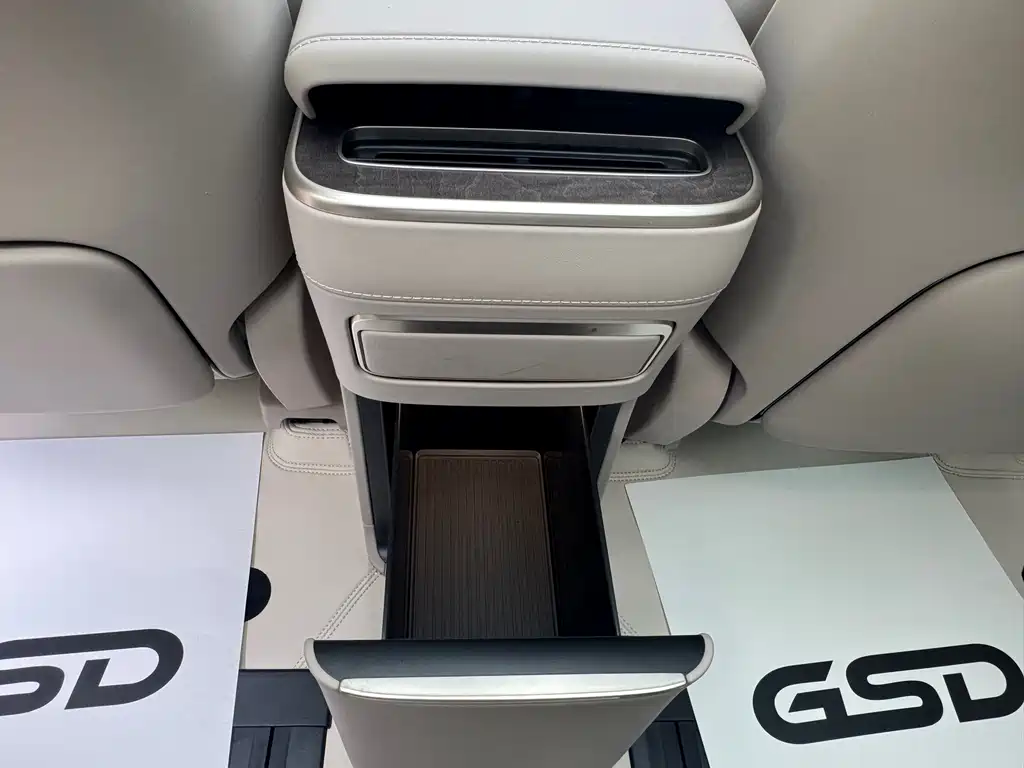 NIO ES9 — миниатюра 19
