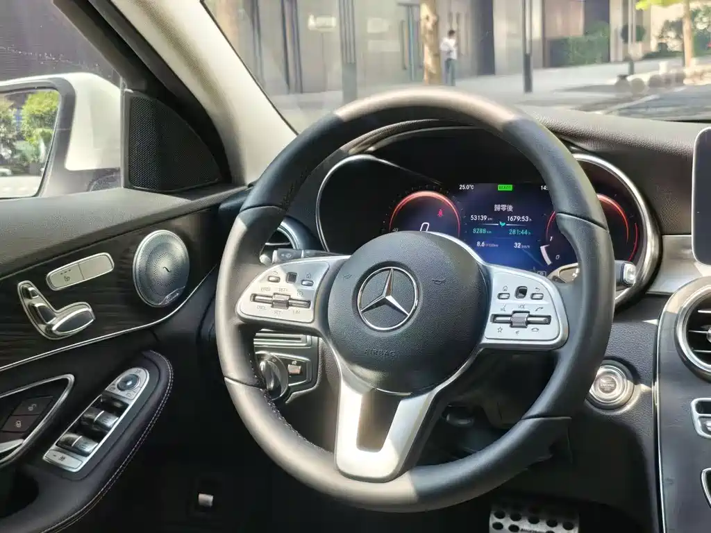 Mercedes-Benz C-Class (Import) — миниатюра 18