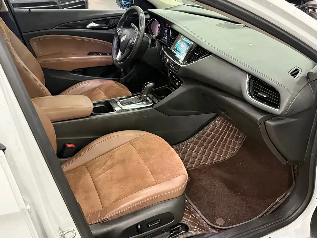 Buick Regal — миниатюра 12