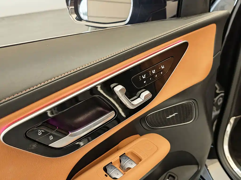 Mercedes-Benz GLC — миниатюра 9