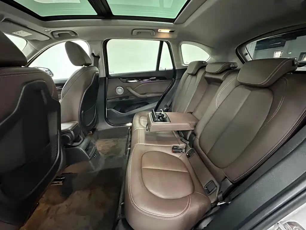 BMW X1 — миниатюра 13