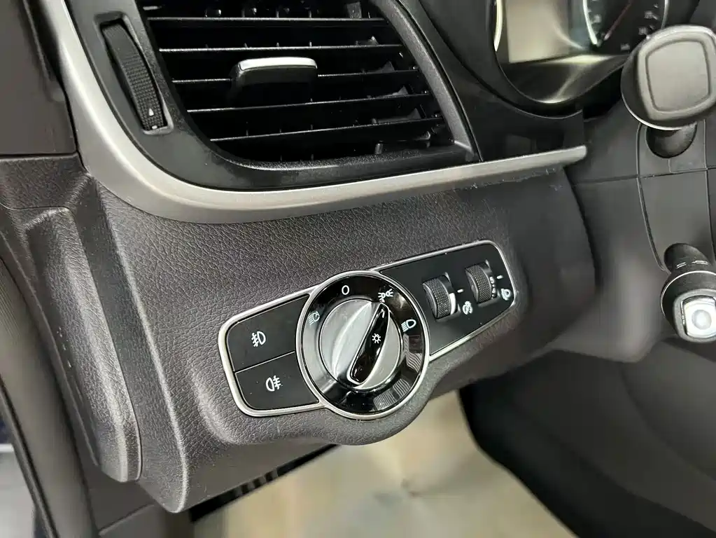 BYD MAX — миниатюра 11