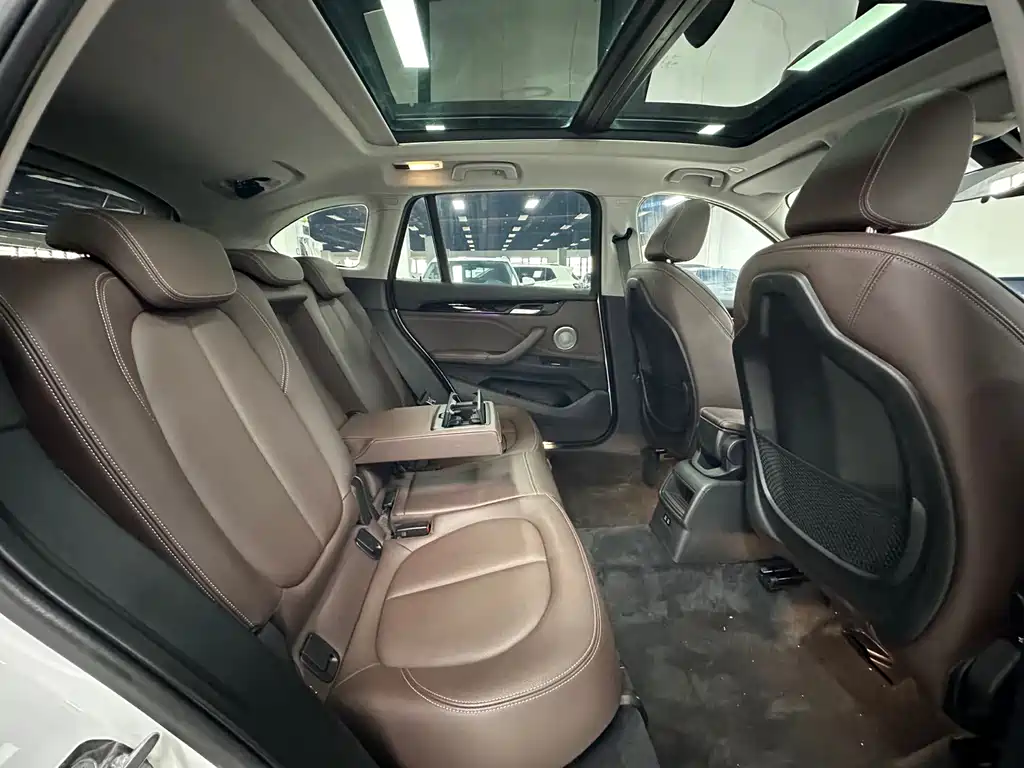 BMW X1 — миниатюра 15
