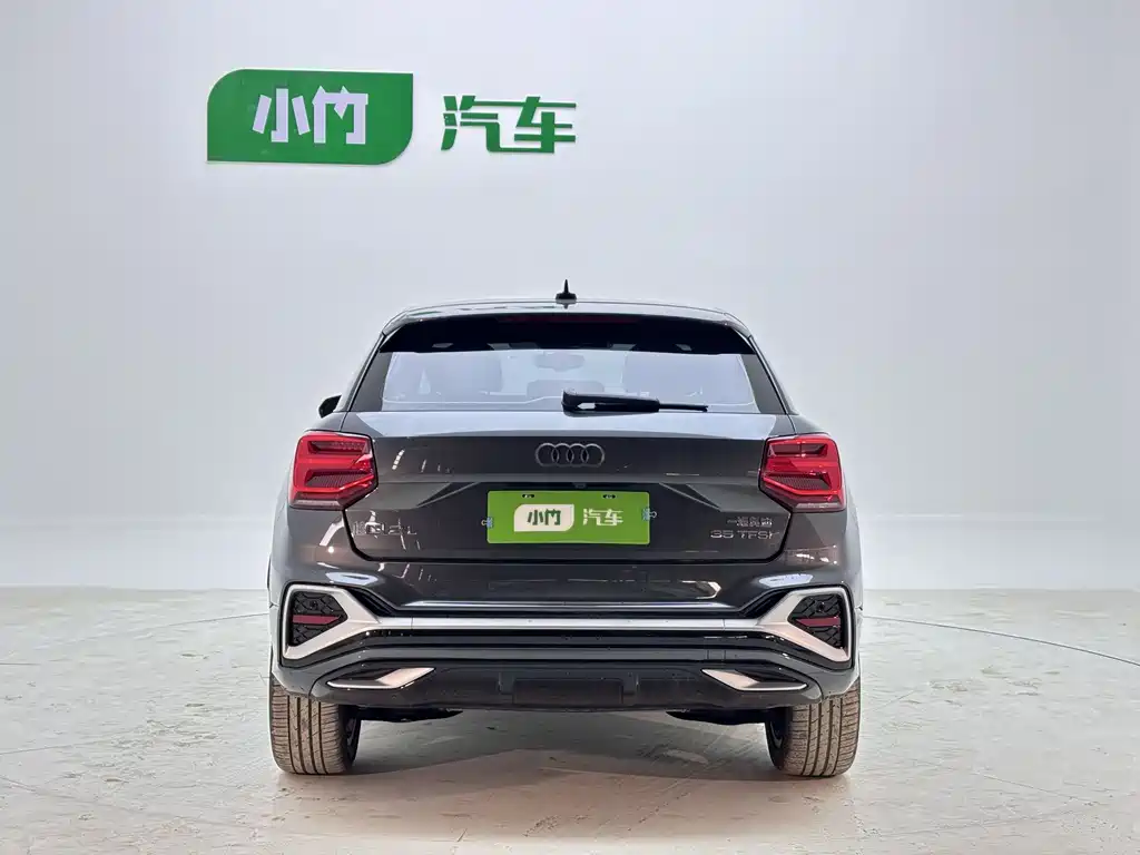 Audi Q2L 2022 35 TFSI Fashion