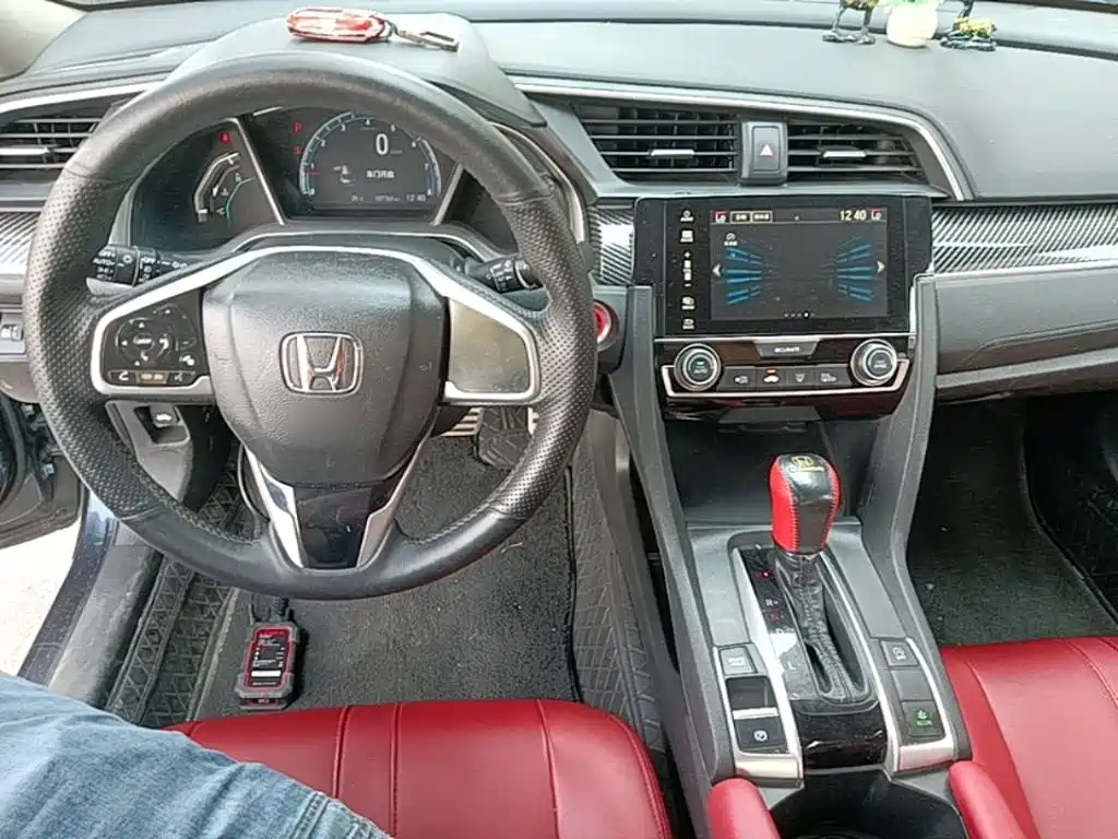 Honda Civic — миниатюра 10