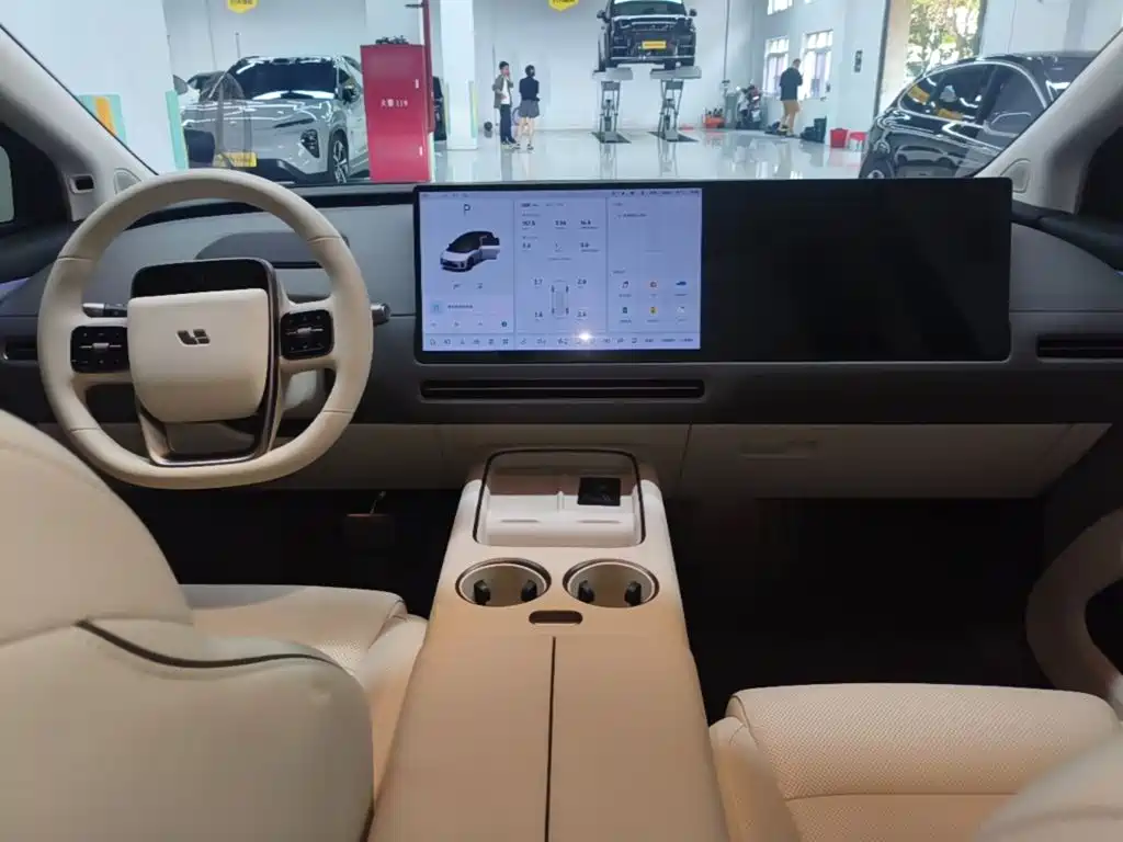 Li Auto i8 2025 Standard