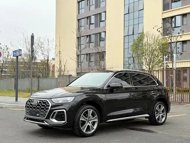 AUDI Q5L 2023