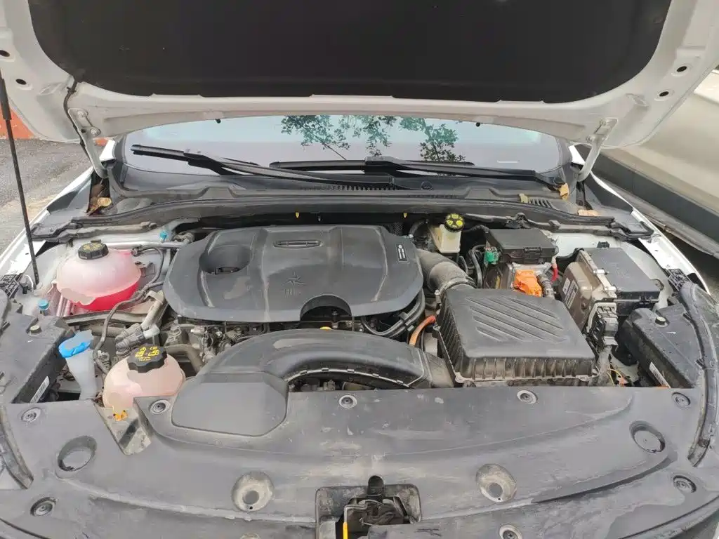 Geely L HiP — миниатюра 11