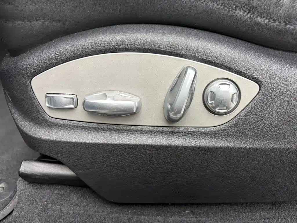 Porsche Macan — миниатюра 15
