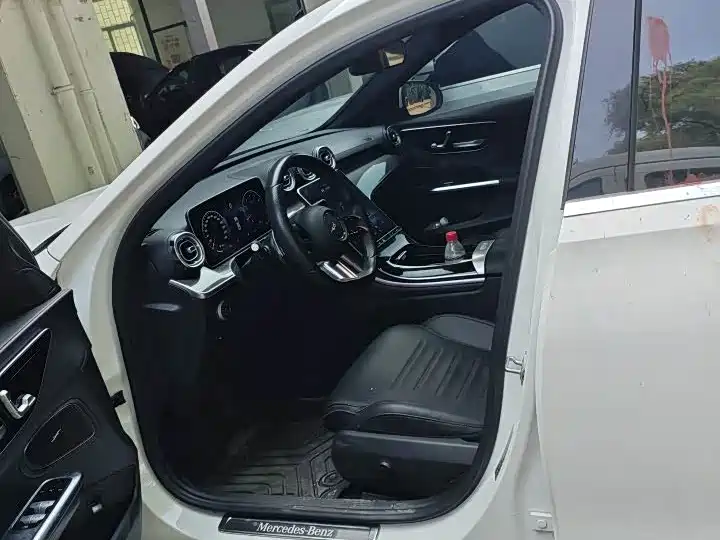 Mercedes-Benz C-Class — миниатюра 5