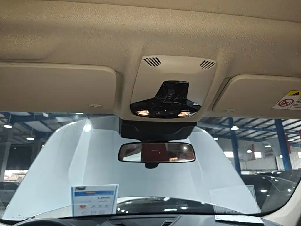 BMW iX1 — миниатюра 23