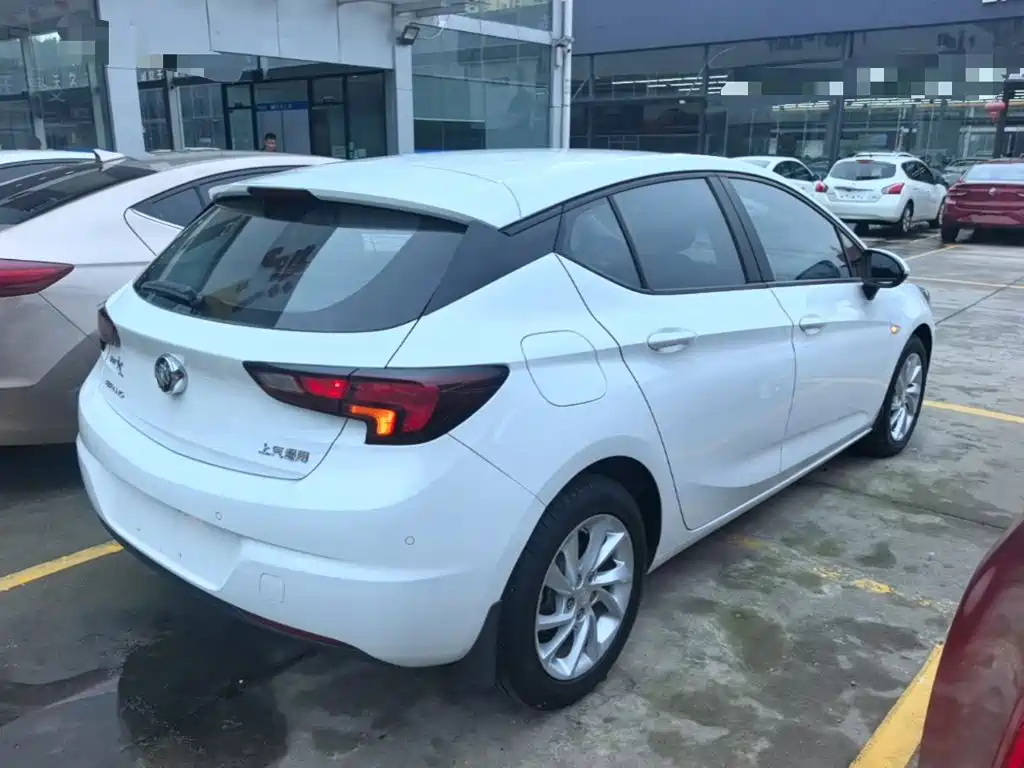 Buick Verano — миниатюра 7
