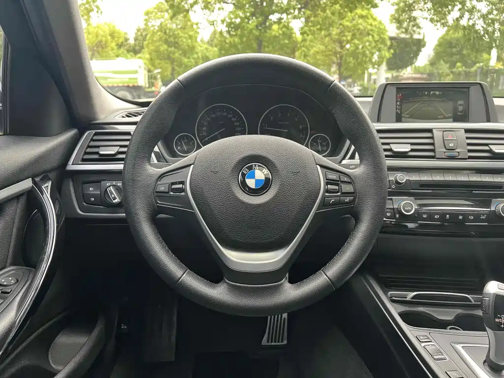 BMW 3 Series — миниатюра 14