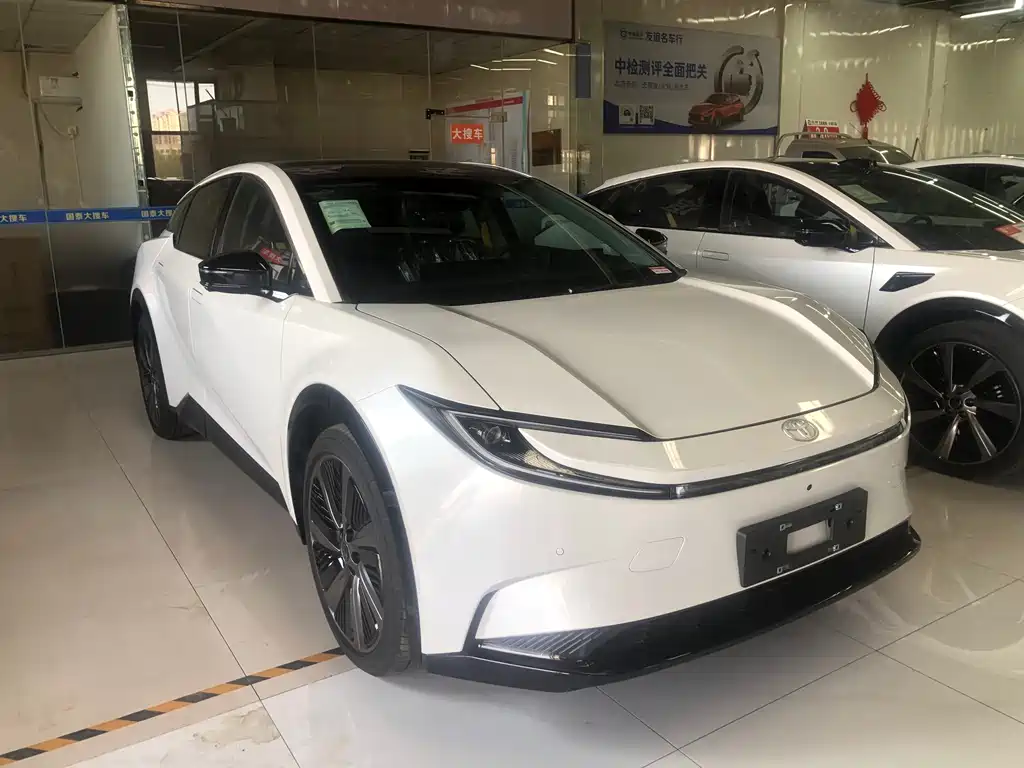 Toyota bZ5 2025 550 PRO