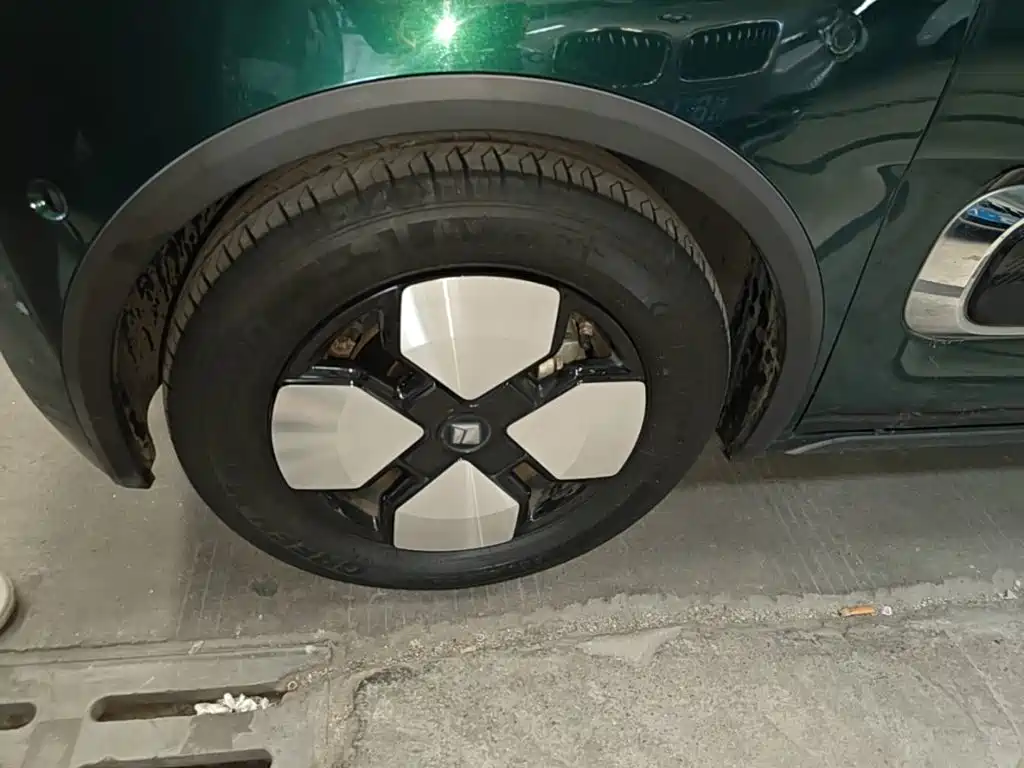 Baojun KiWi EV — миниатюра 23