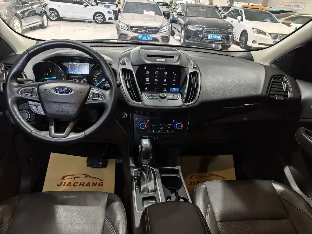 Ford Kuga — миниатюра 5