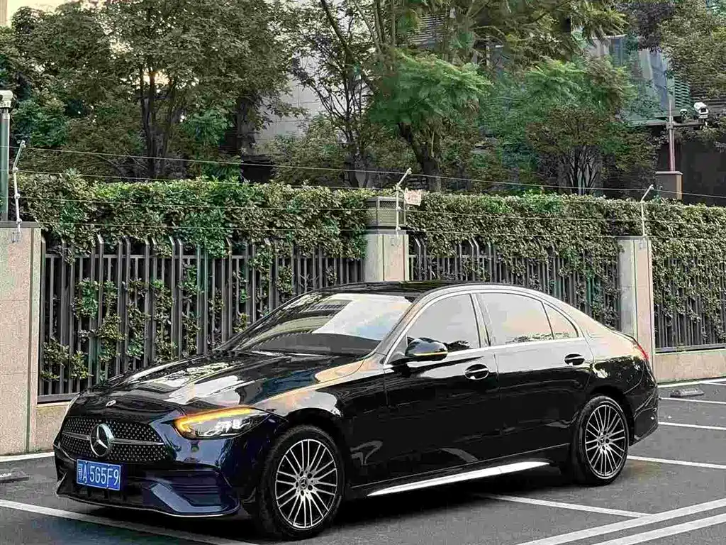 Mercedes-Benz C-Class — миниатюра 2