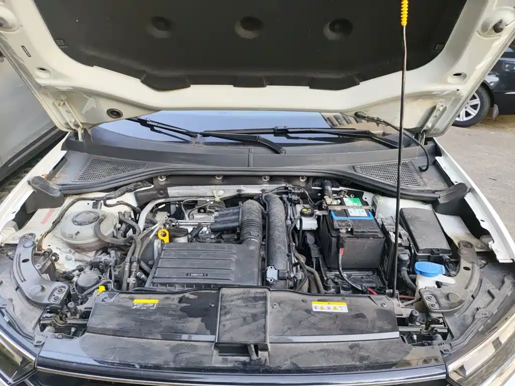 Volkswagen T-Roc — миниатюра 17