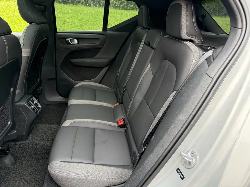 Volvo XC40 — миниатюра 12
