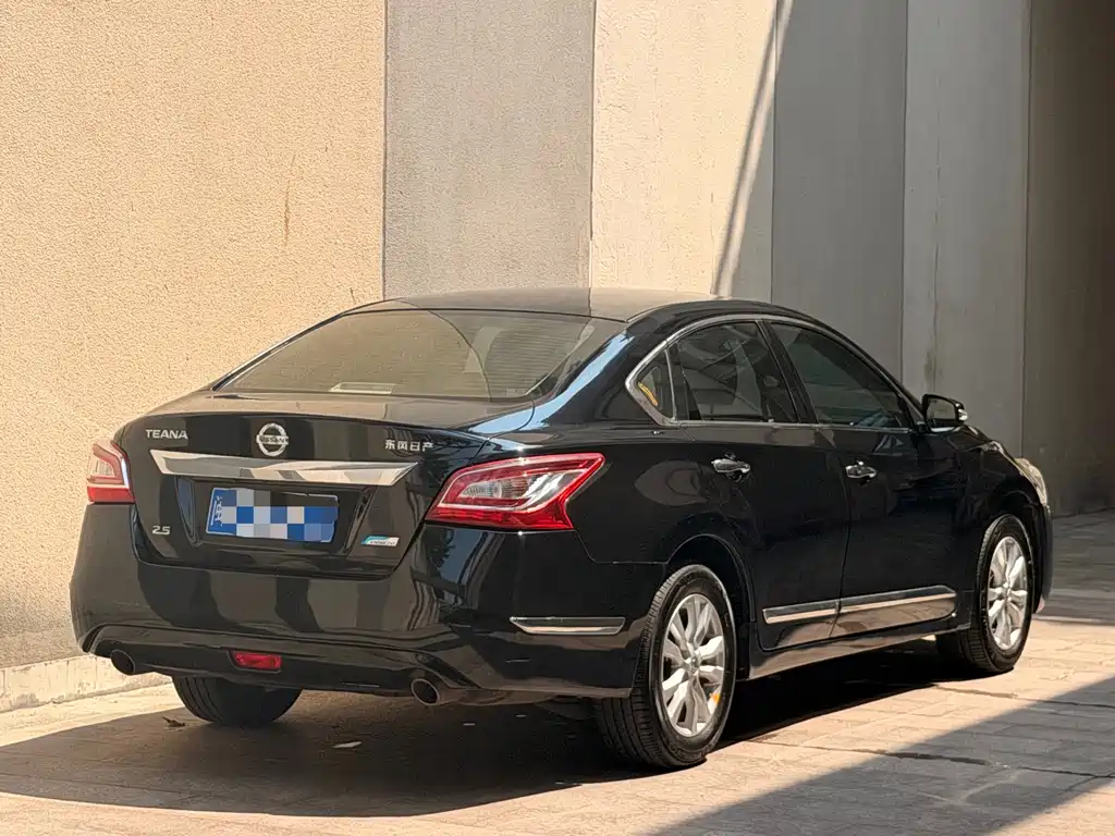 Nissan Teana — миниатюра 4