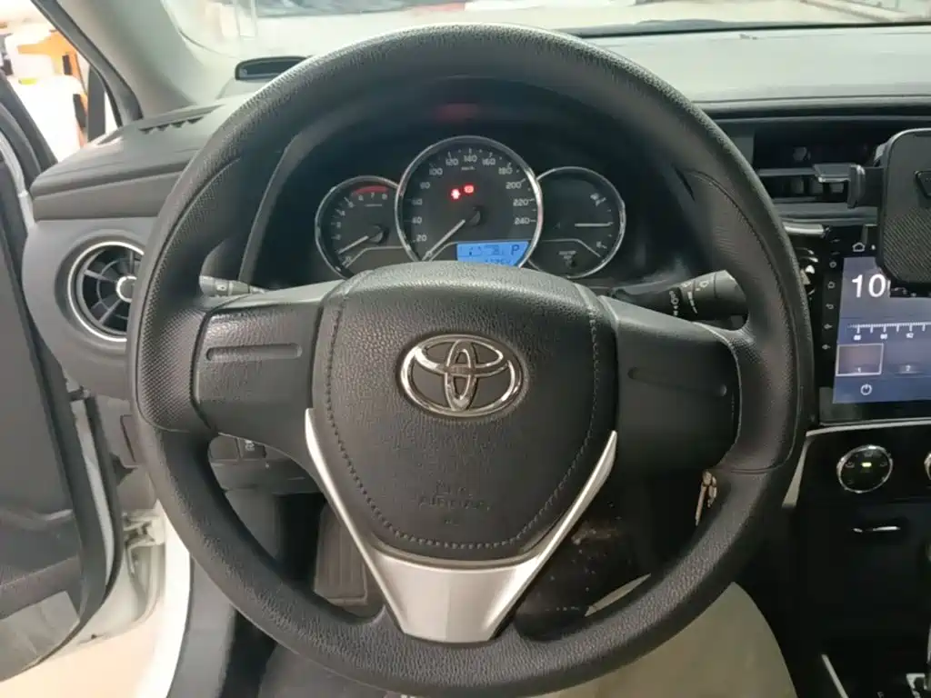 Toyota Corolla — миниатюра 11