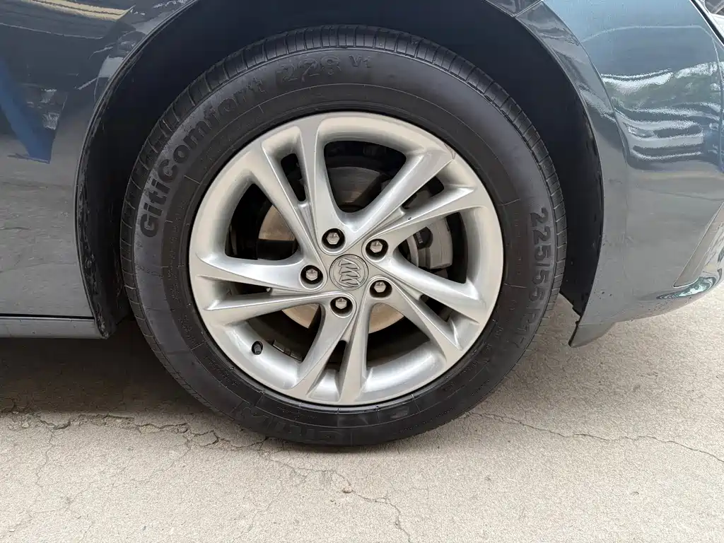 Buick Regal — миниатюра 8
