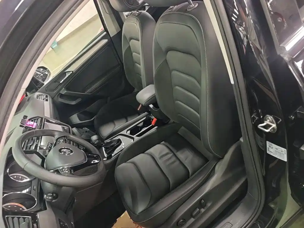 Volkswagen Tiguan L — миниатюра 15