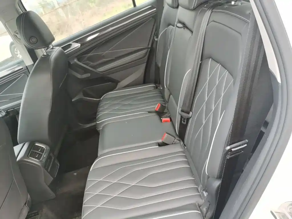 Volkswagen Tiguan L — миниатюра 17