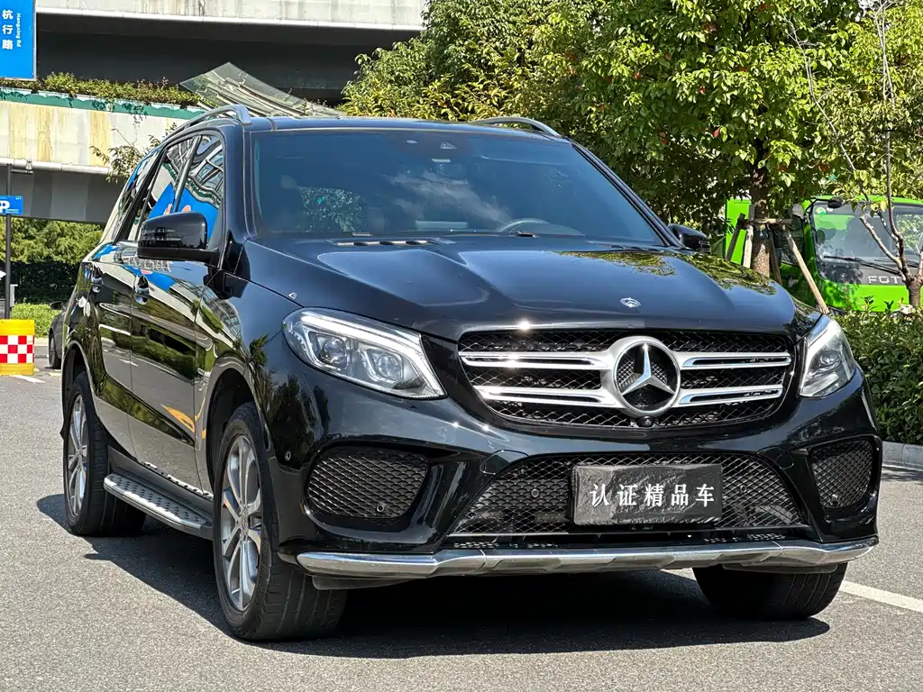 Mercedes-Benz GLE (Import) — миниатюра 3