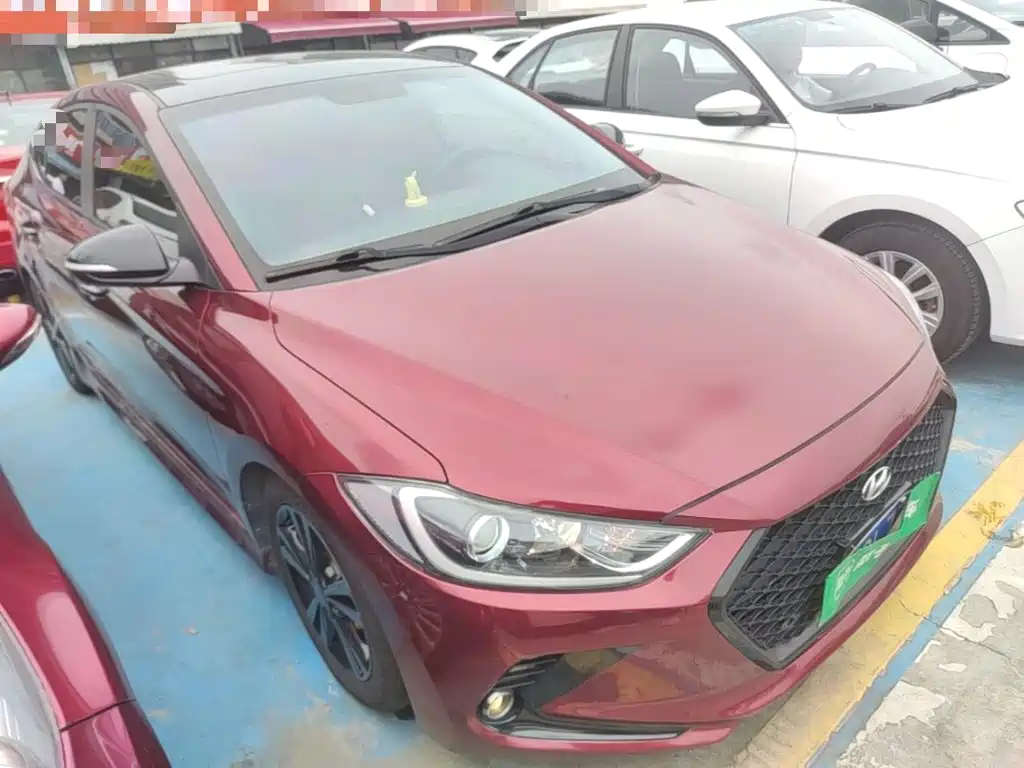 Hyundai Elantra — миниатюра 4