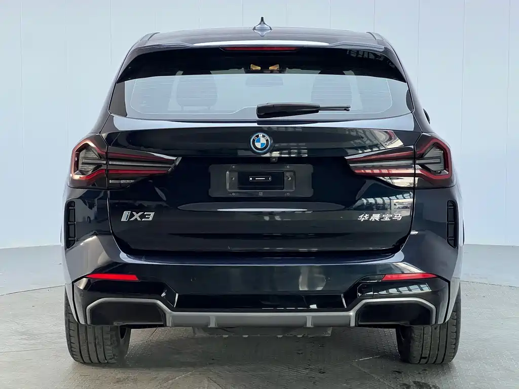 BMW iX3 — миниатюра 14