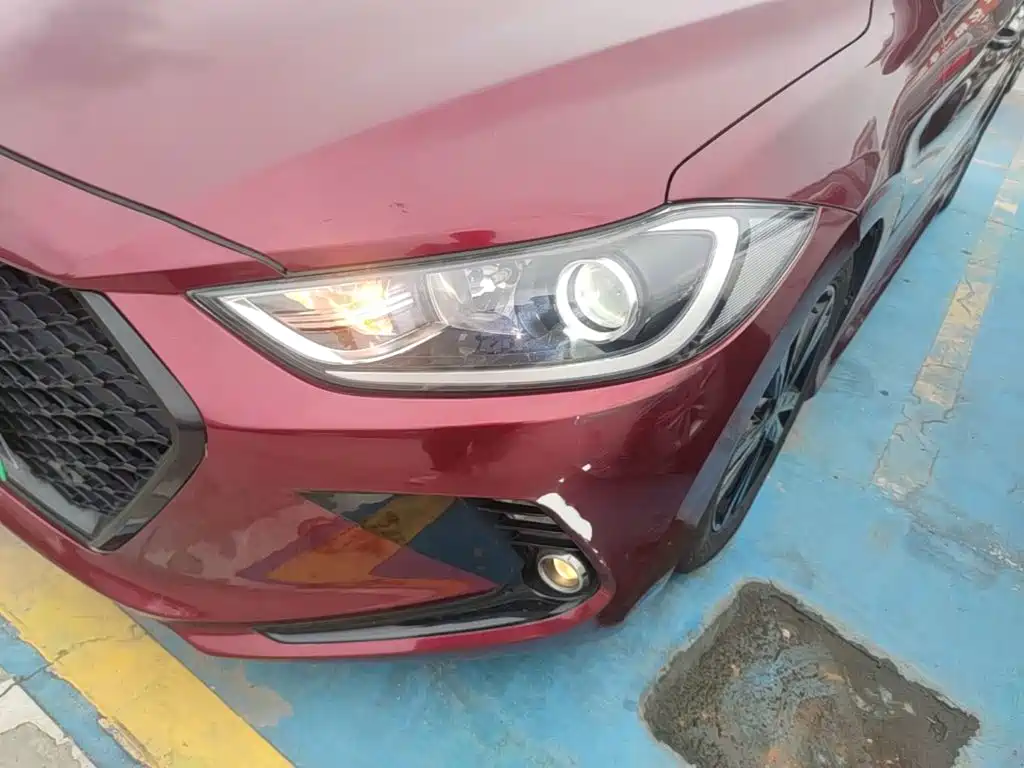 Hyundai Elantra — миниатюра 24