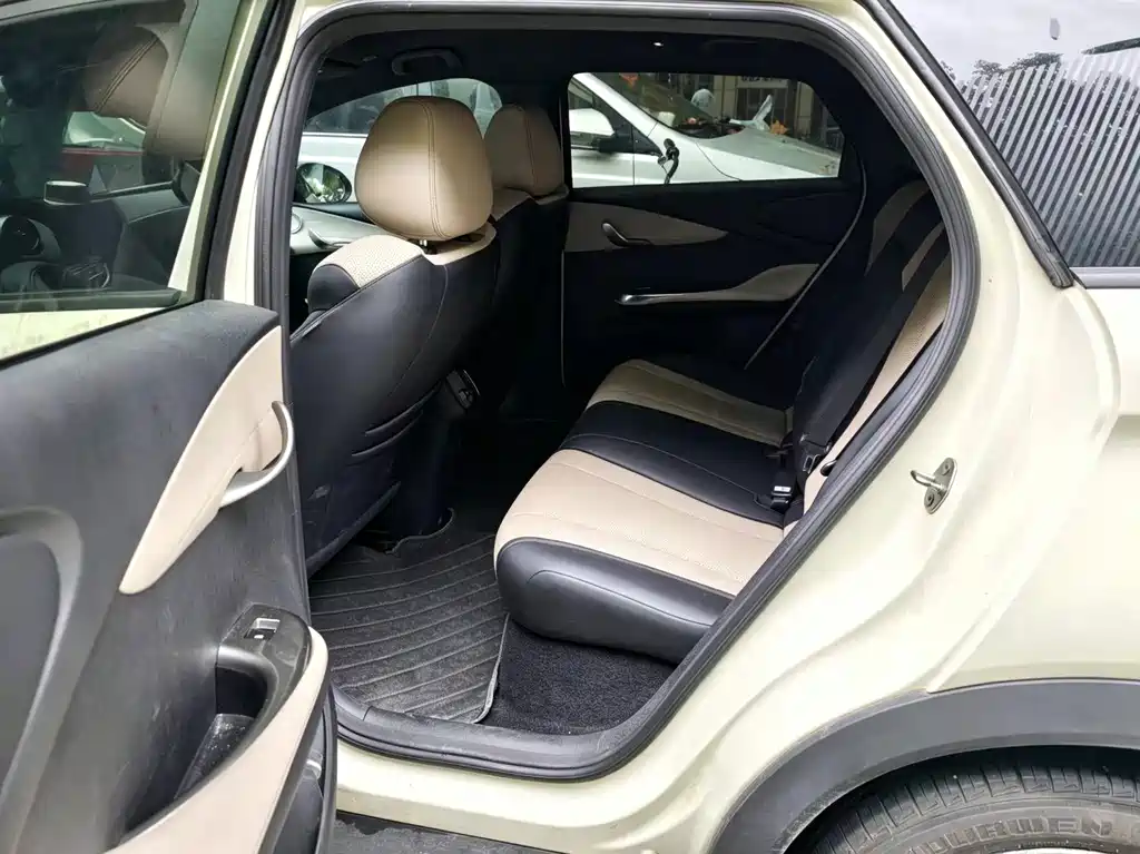 BYD Dolphin — миниатюра 8