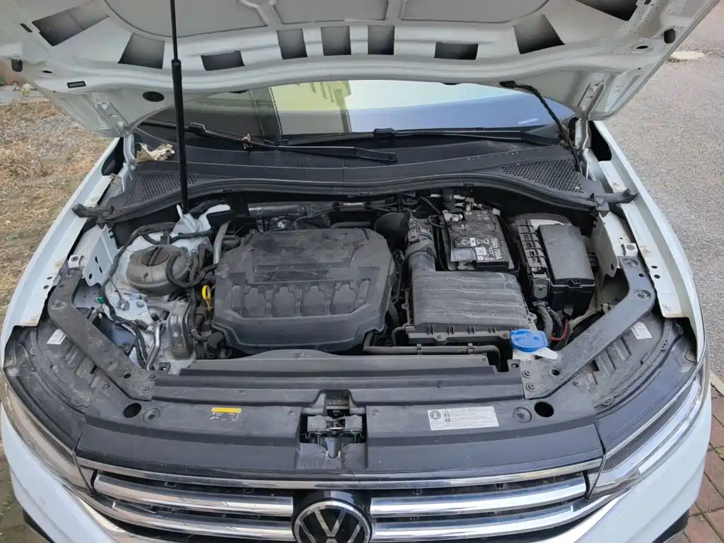 Volkswagen Tiguan L — миниатюра 21