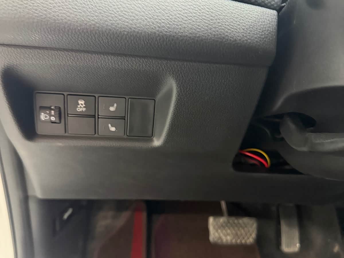 Honda Fit 1.5 л 2021 г. Белый, пробег 48000 км
