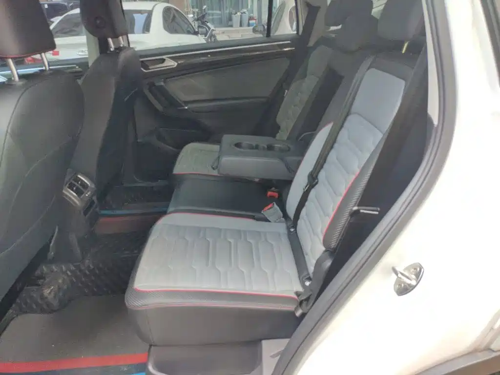 Volkswagen Tiguan L — миниатюра 15