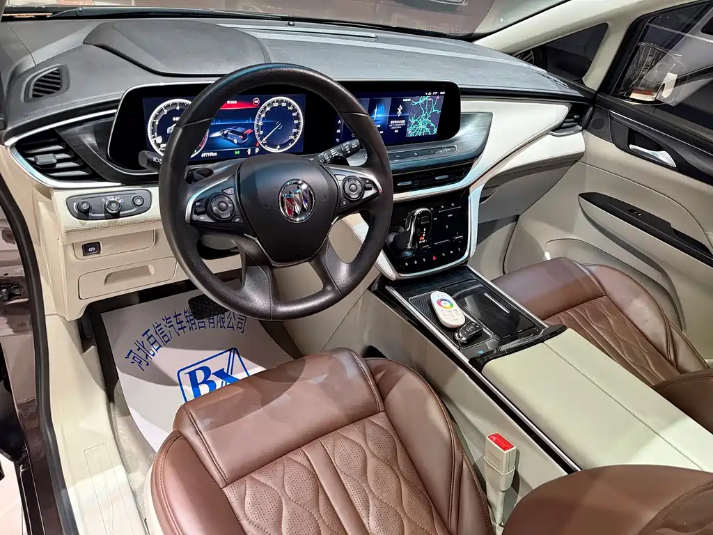 Buick GL8 — миниатюра 12