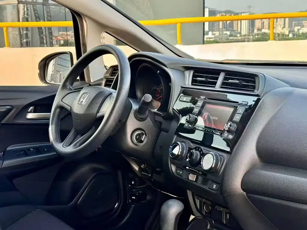 Honda Fit — миниатюра 6