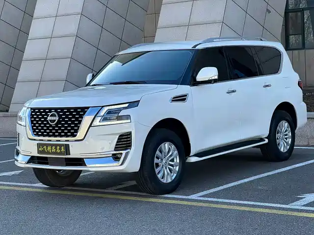 NISSAN TOURE 2019