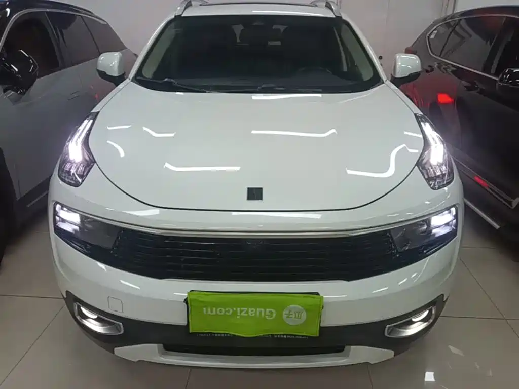 Lynk & Co 01 — миниатюра 3